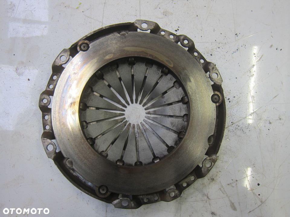 peugeot expert 1.6HDI docisk sprzęgła - 2