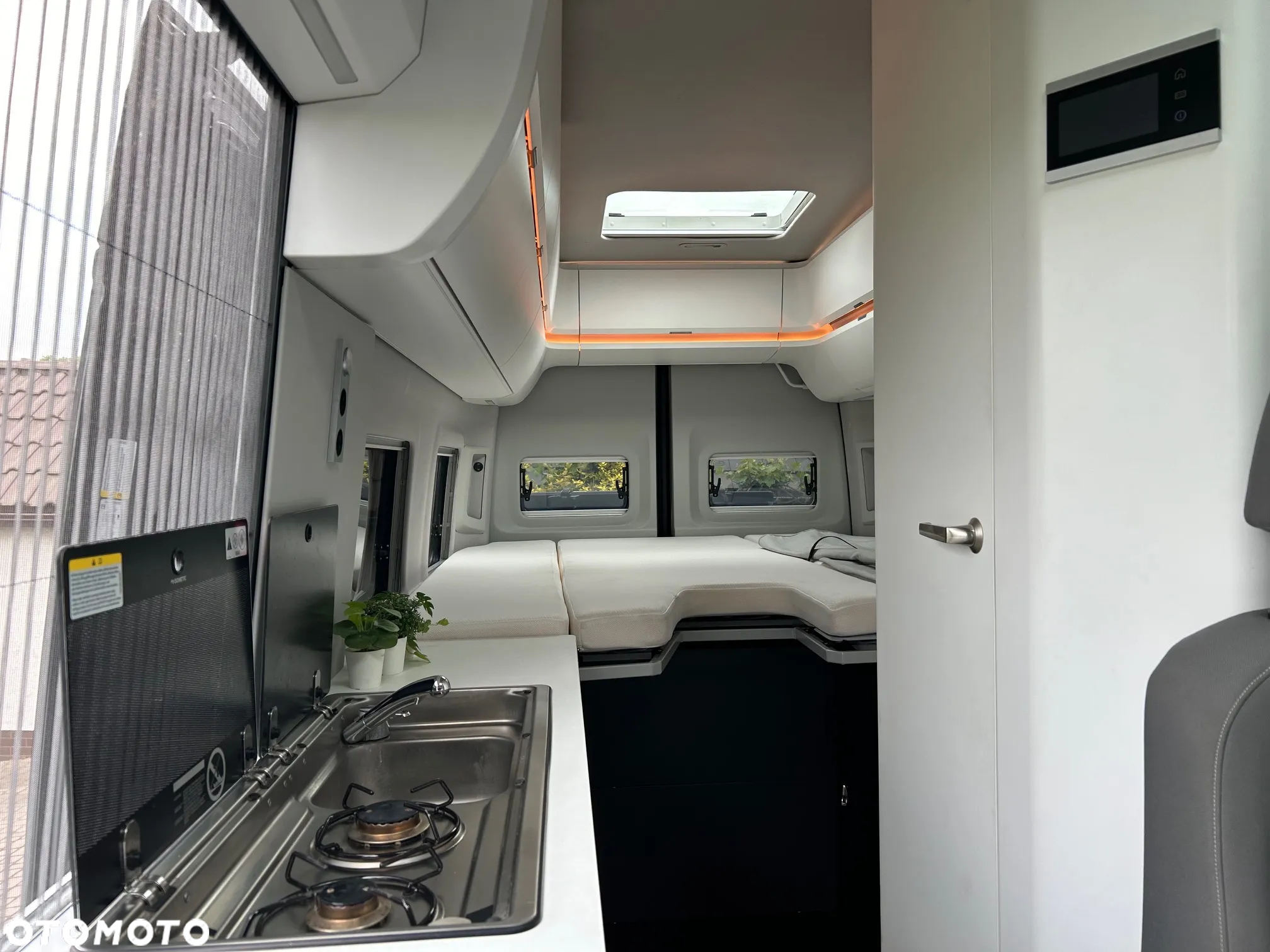 Volkswagen Grand California 680 / Automat / 2023 - 10
