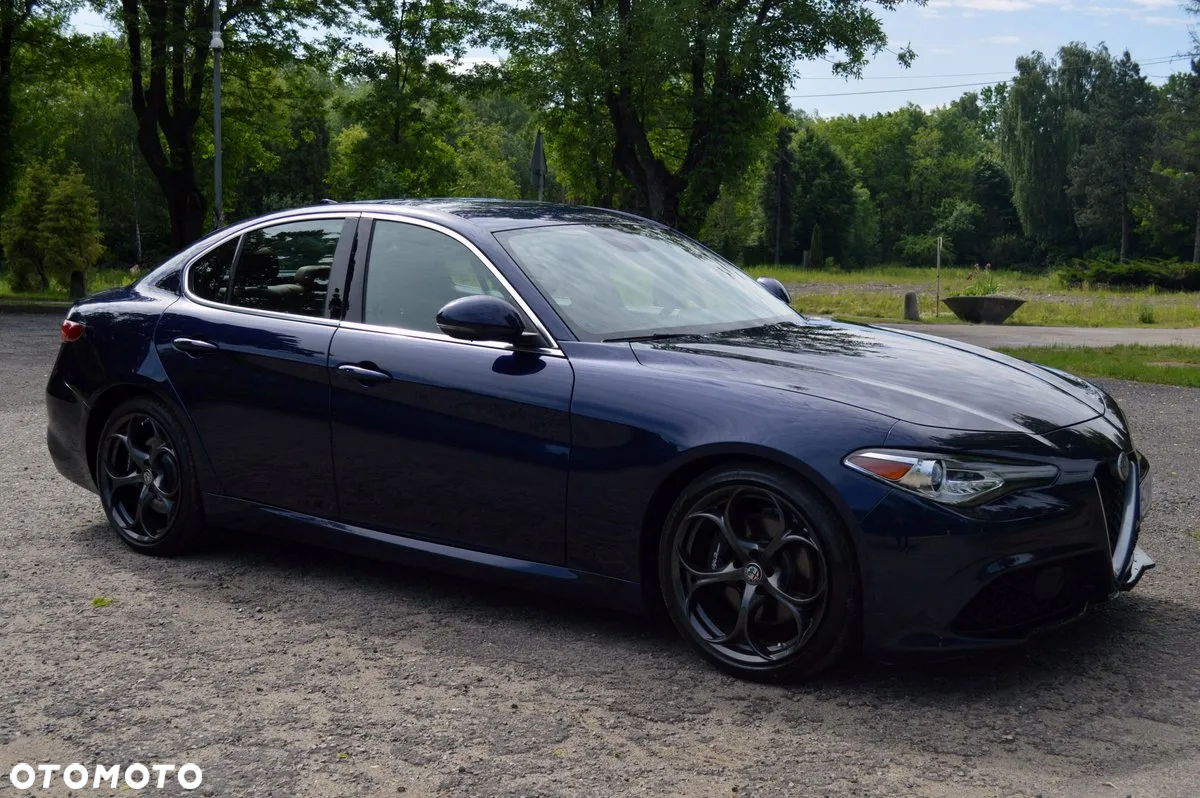 Alfa Romeo Giulia 2.0 Turbo Veloce - 13
