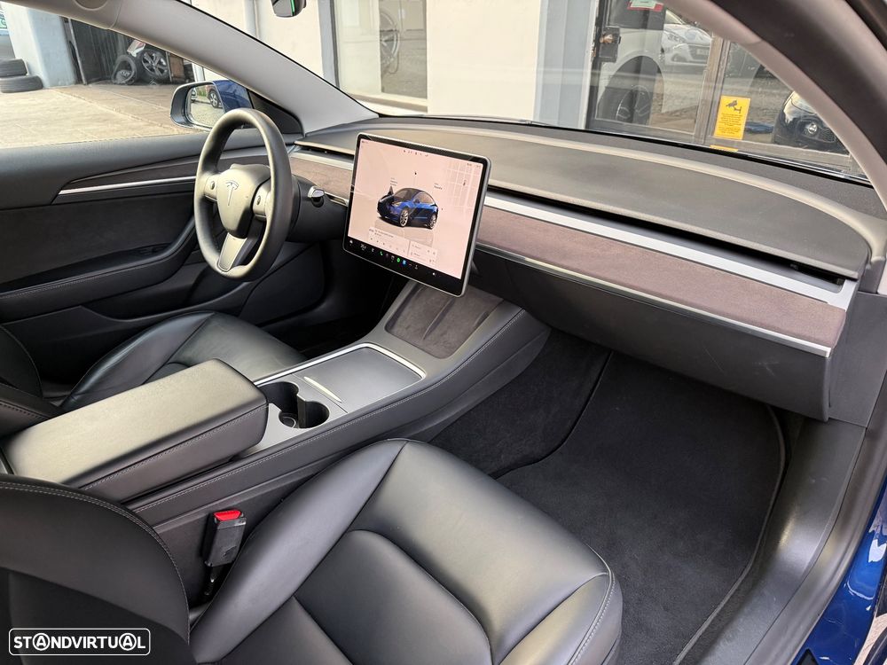 Tesla Model 3 - 18