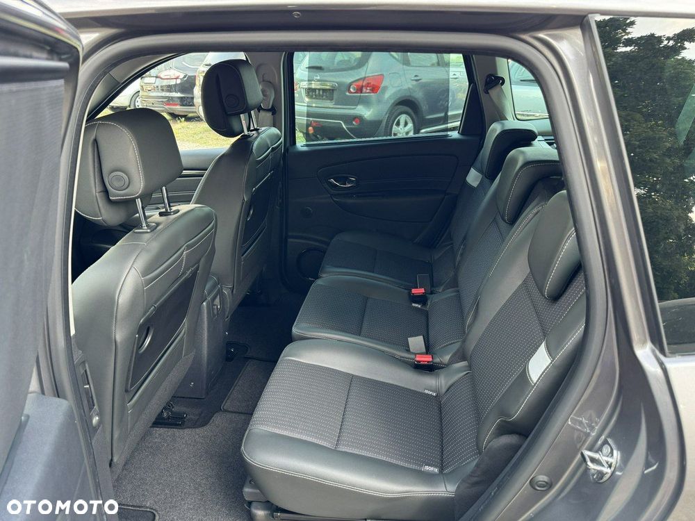 Renault Grand Scenic - 20