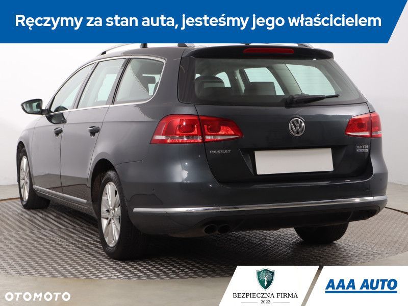 Volkswagen Passat - 5