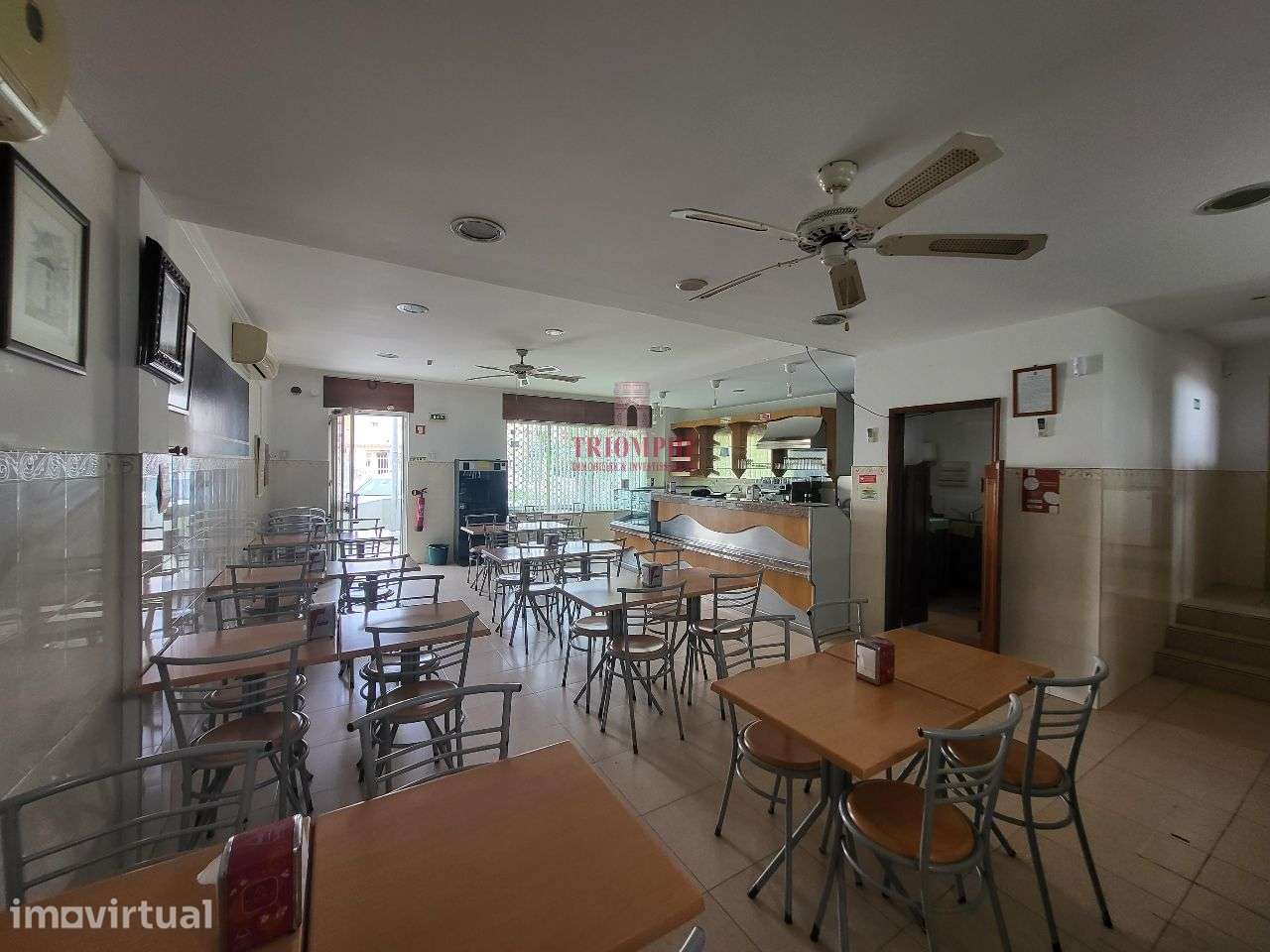 Estabelecimento Comercial Bucelas - Grande imagem: 2/15