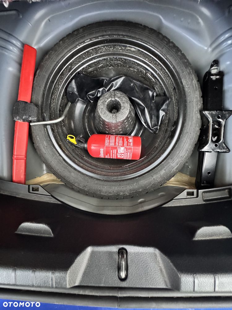Toyota Yaris 1.5 Premium CVT - 19