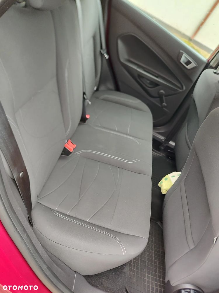 Ford Fiesta - 19