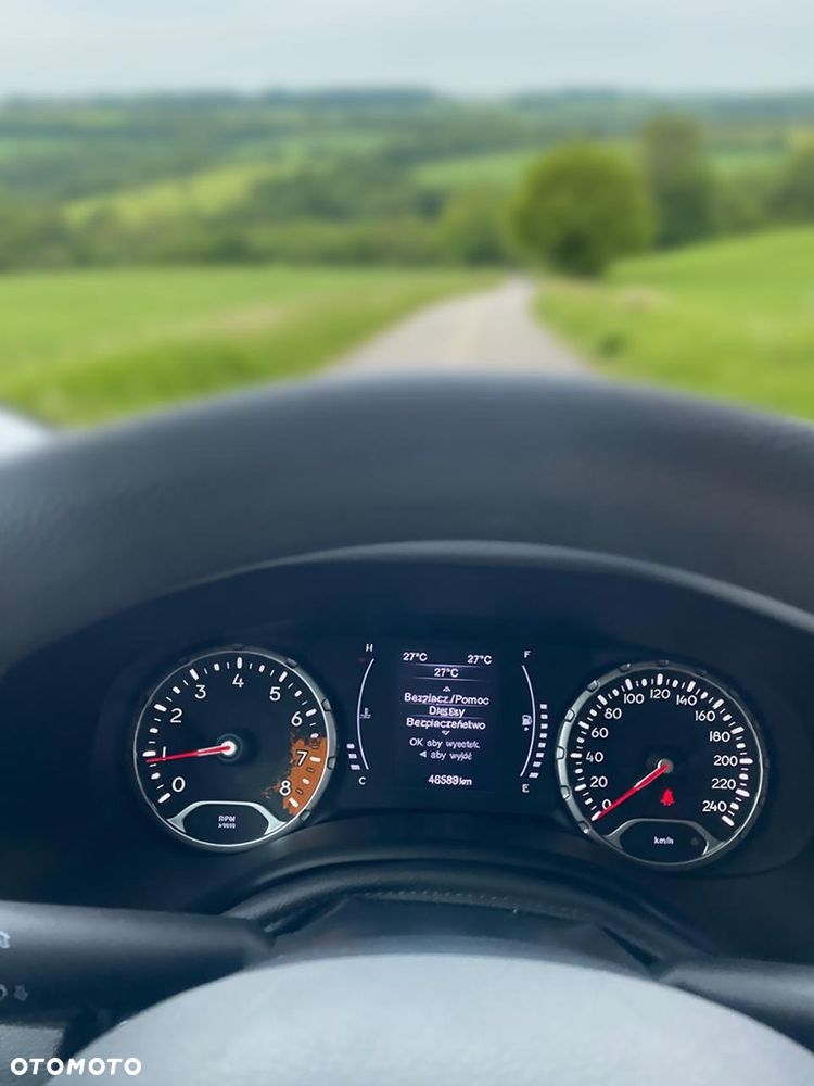 Jeep Renegade 1.6 E-TorQ Sport FWD - 6