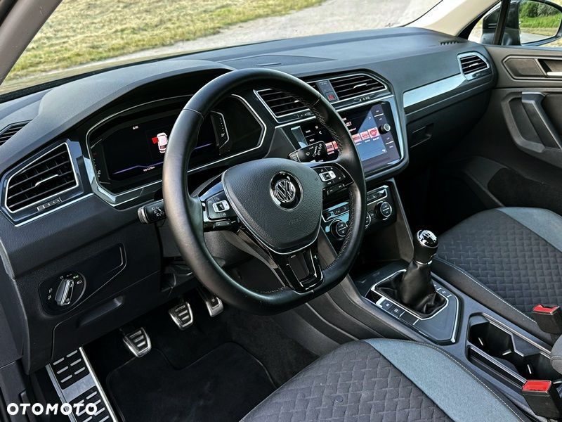 Volkswagen Tiguan 2.0 TDI SCR IQ.DRIVE - 25