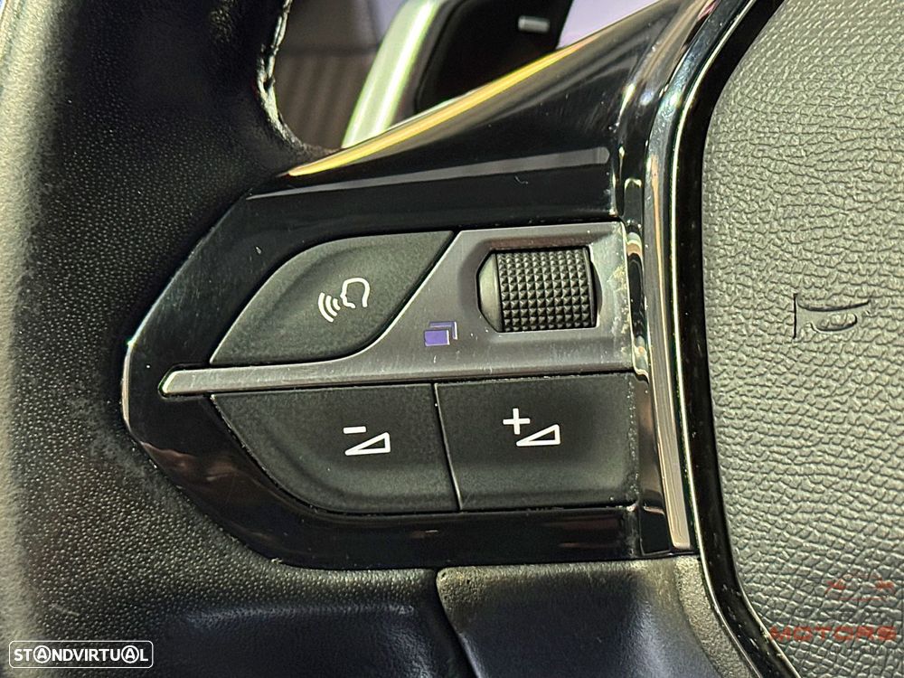 Peugeot 2008 1.2 PureTech Active Pack EAT8 - 22