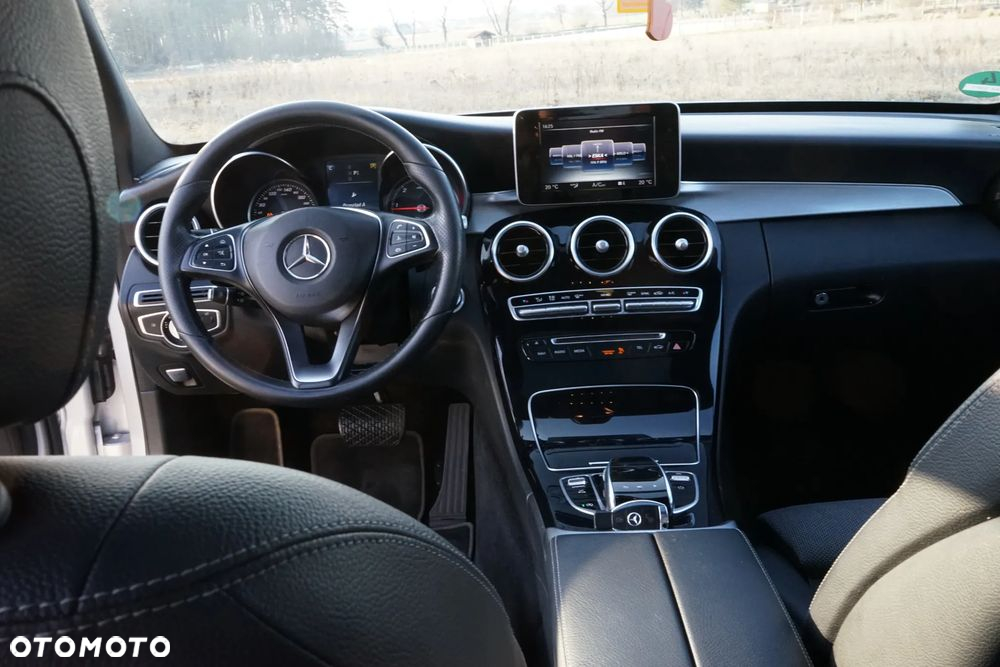 Mercedes-Benz Klasa C - 19