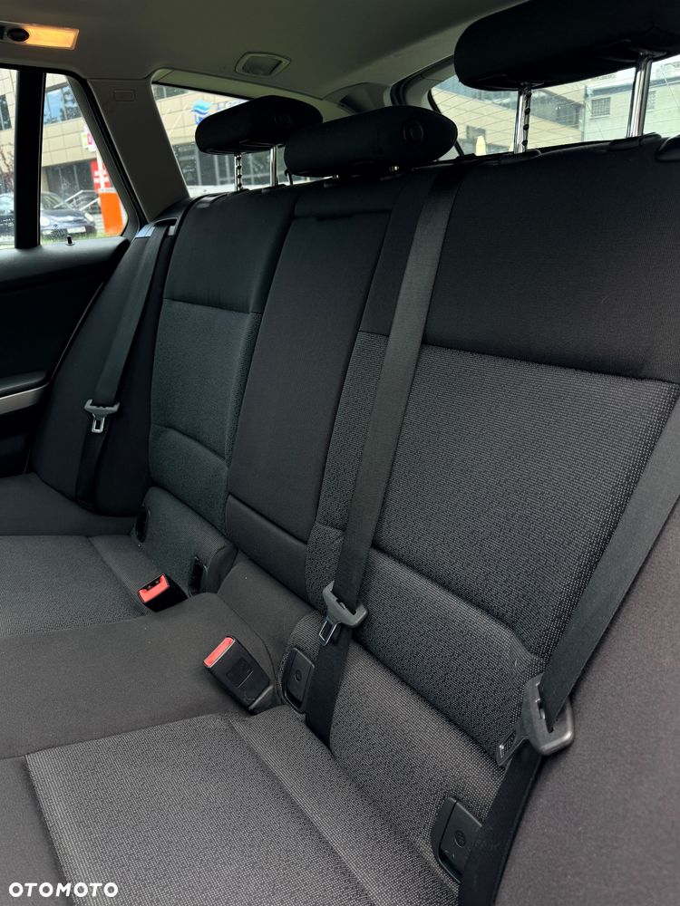 BMW Seria 3 320d - 15