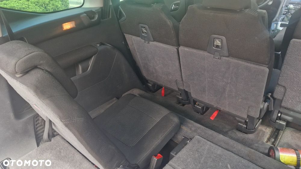 Peugeot 5008 - 16