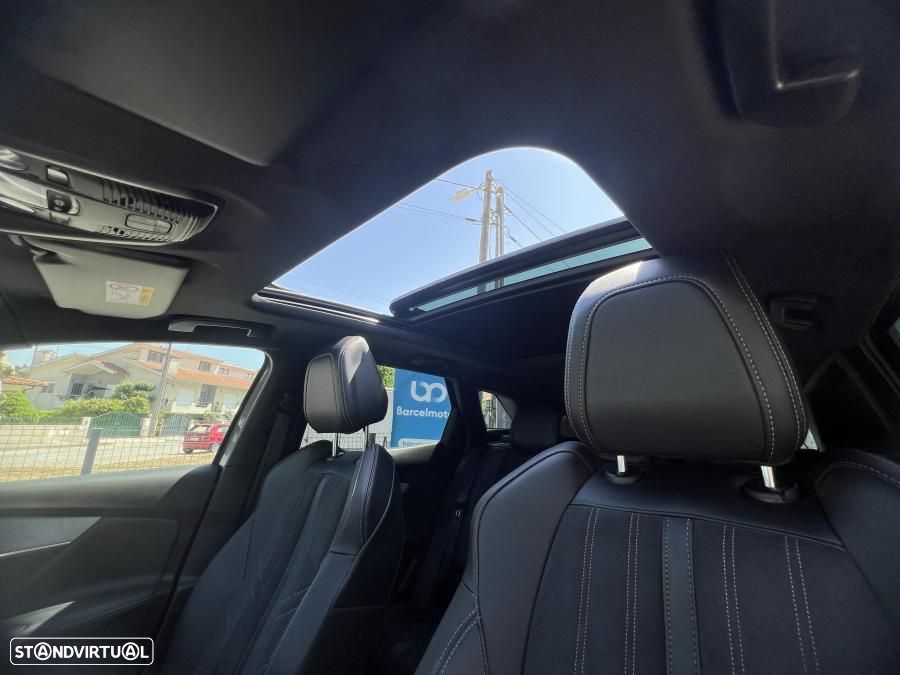 Peugeot 3008 1.6 Hybrid4 GT Pack e-EAT8 - 28
