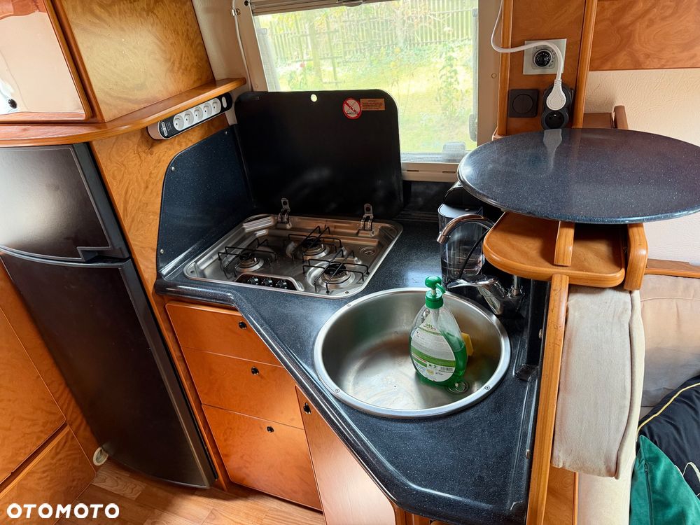 Mercedes-Benz Sprinter 318 - 13