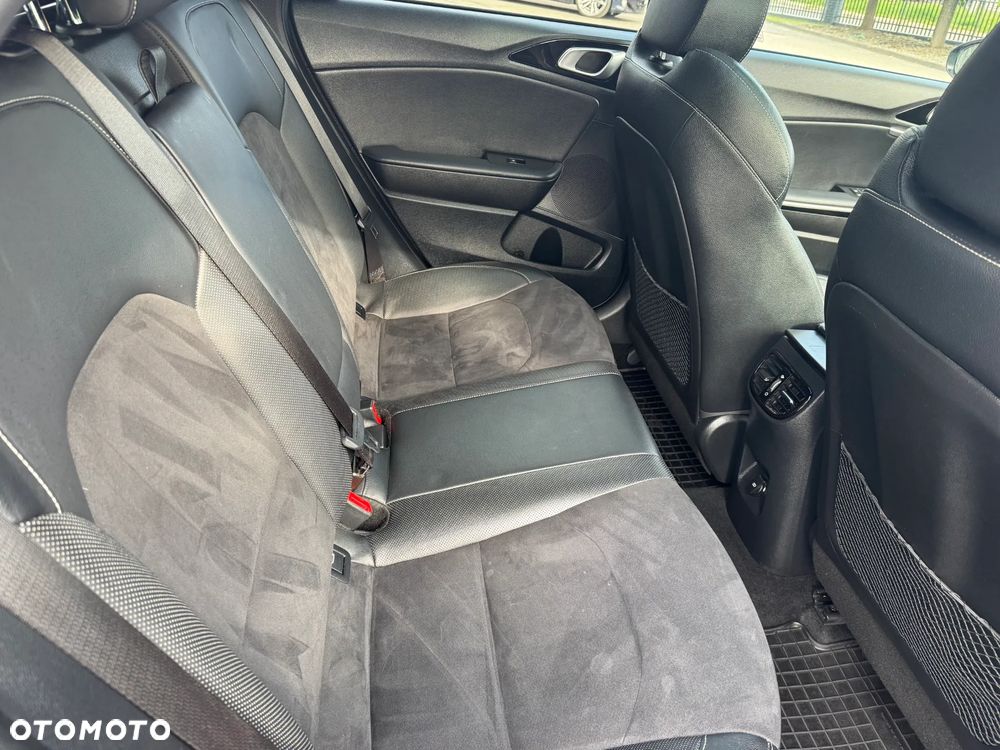 Kia ProCeed 1.5 T-GDI GT Line DCT - 11
