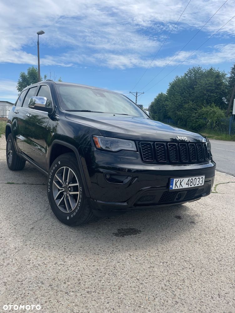 Jeep Grand Cherokee - 36