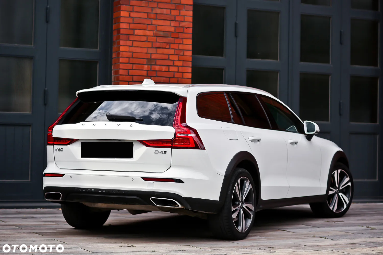Volvo V60 Cross Country Pro D4 AWD - 14