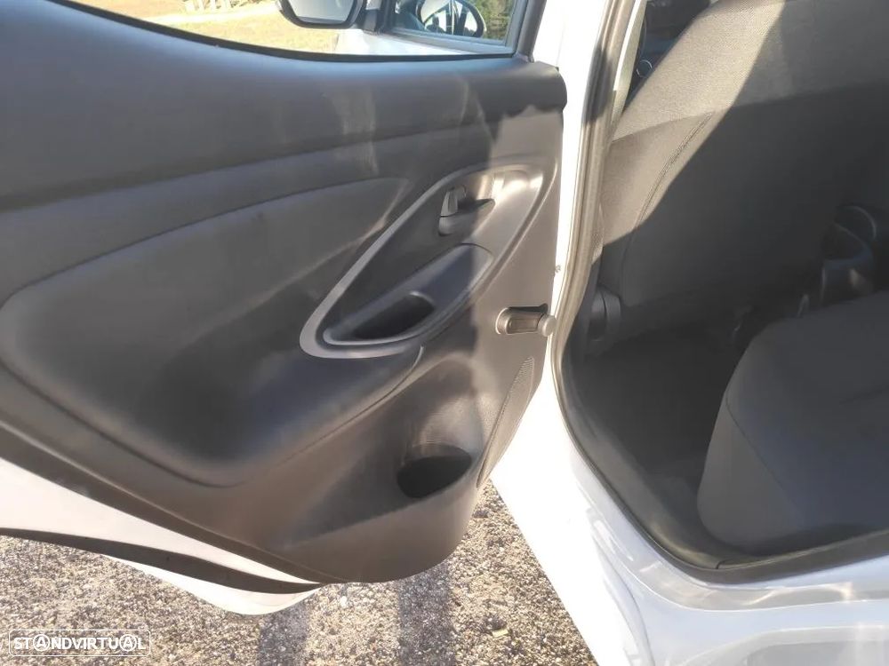 Toyota Yaris 1.0 VVT-i Comfort Plus - 17