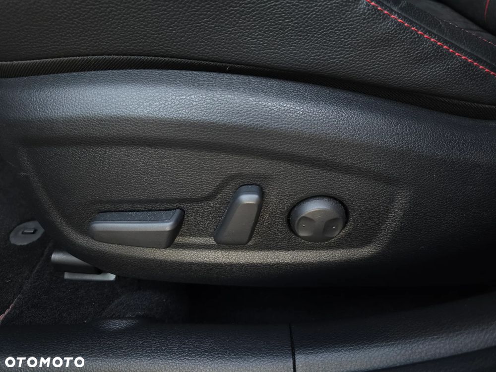 Kia ProCeed 1.6 T-GDI DCT7 OPF GT - 13