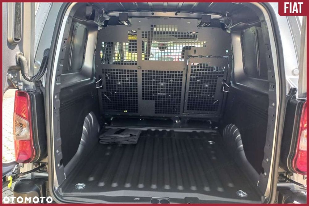 Fiat Doblo Cargo/Van Zabudowa Brygadowa AT8 1.5 130KM - 7