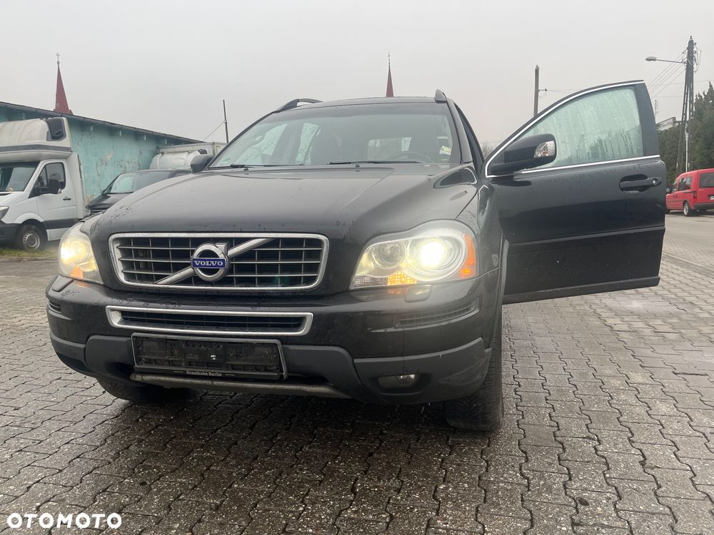 Volvo XC 90 - 1