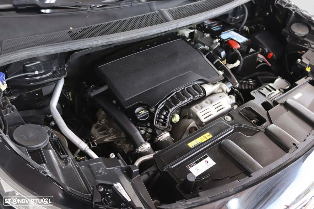 Peugeot 3008 1.2 PureTech Allure EAT8 - 18