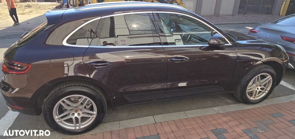 Porsche Macan - 2