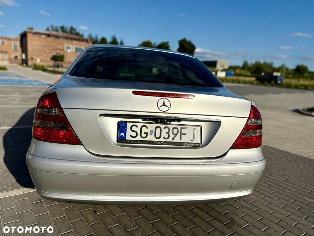 Mercedes-Benz Klasa E 200 CDI Classic DPF - 12