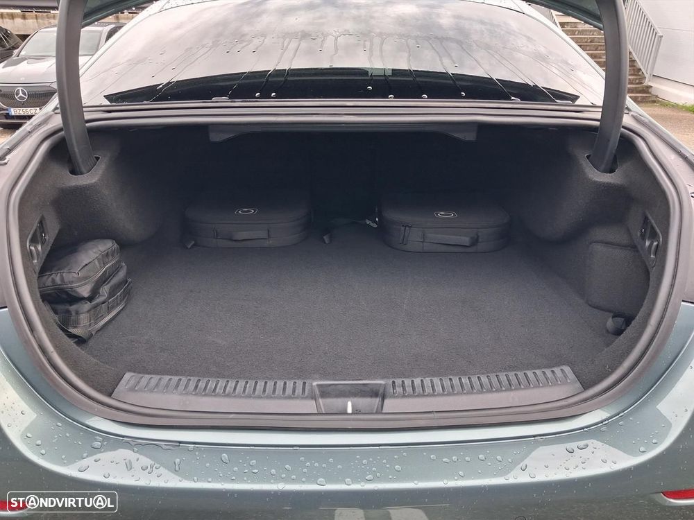 Mercedes-Benz E 300 de Avantgarde - 13