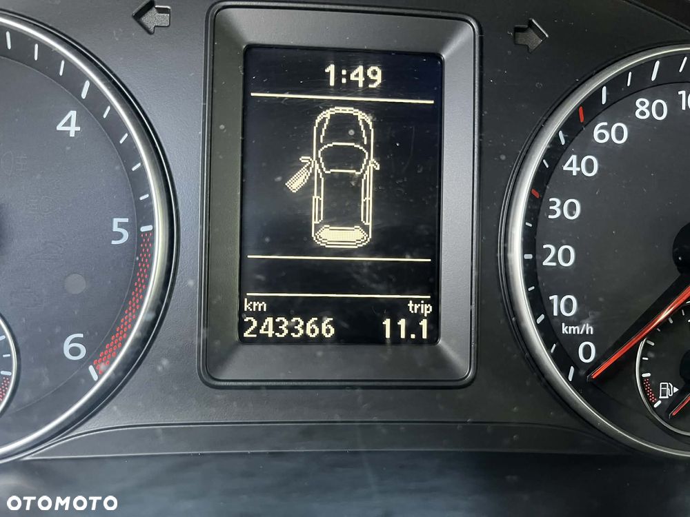 Volkswagen Golf Plus 1.6 TDI DPF BlueMotion Technology Trendline - 18