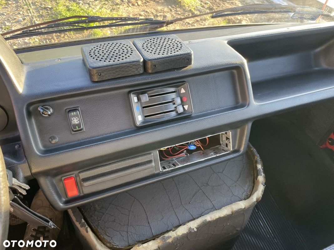 Mercedes-Benz 309D - 18