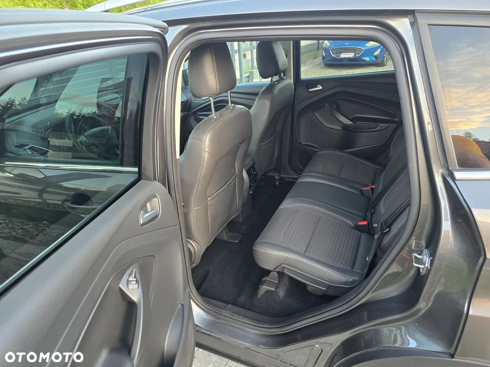 Ford Kuga 1.5 EcoBoost 2x4 ST-Line - 7