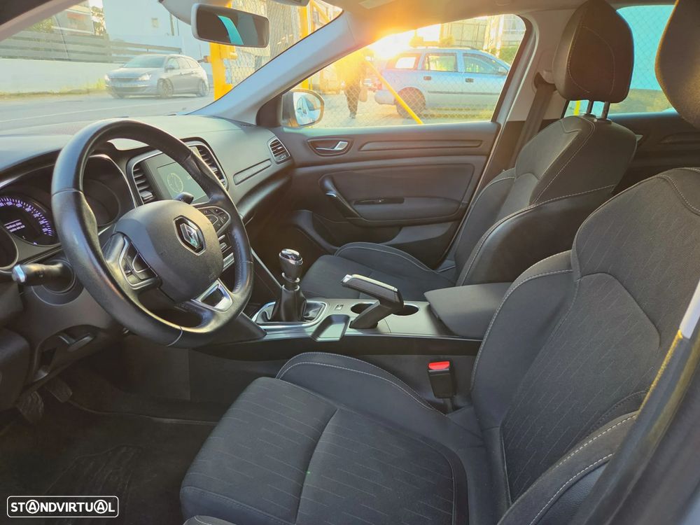 Renault Mégane Sport Tourer 1.5 Blue dCi Limited - 19
