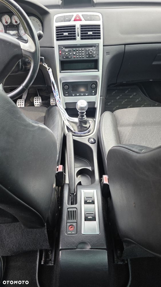 Peugeot 307 HDi 135 Sportline - 17