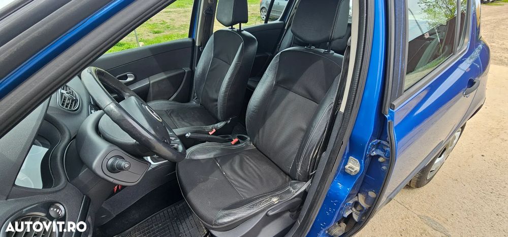 Renault Clio III 1.4 Privilege - 13