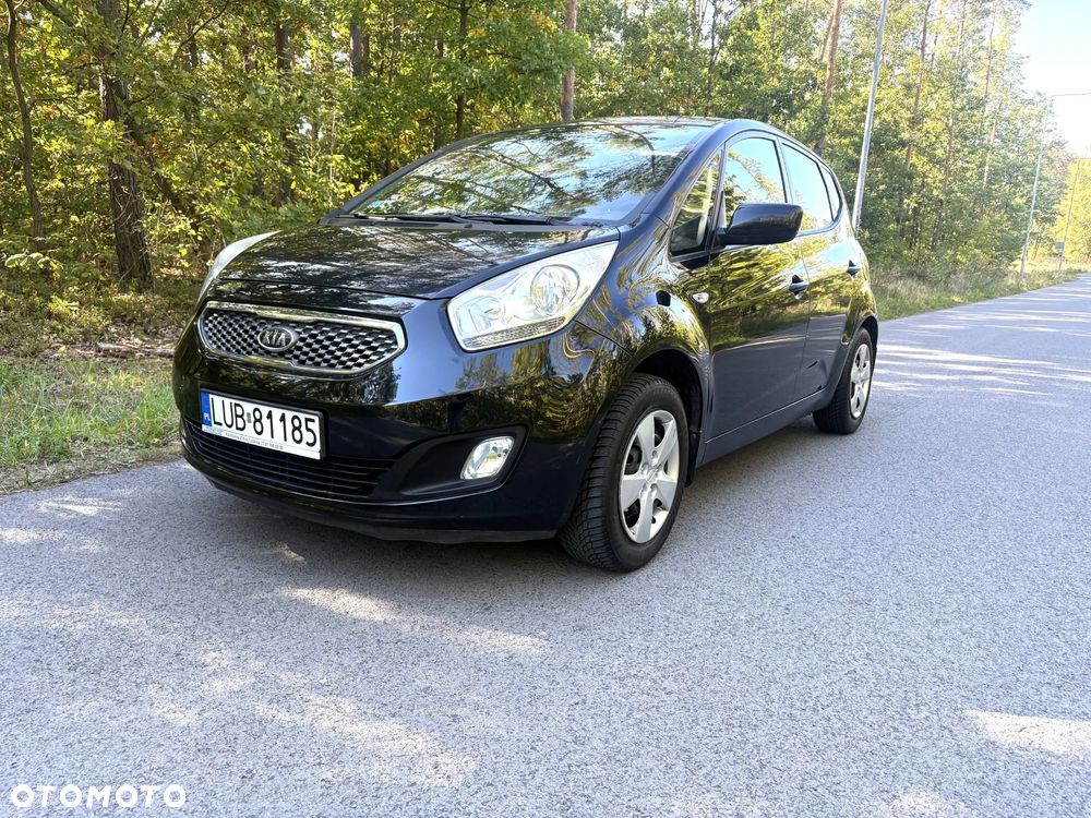 Kia Venga 2011 photo 2