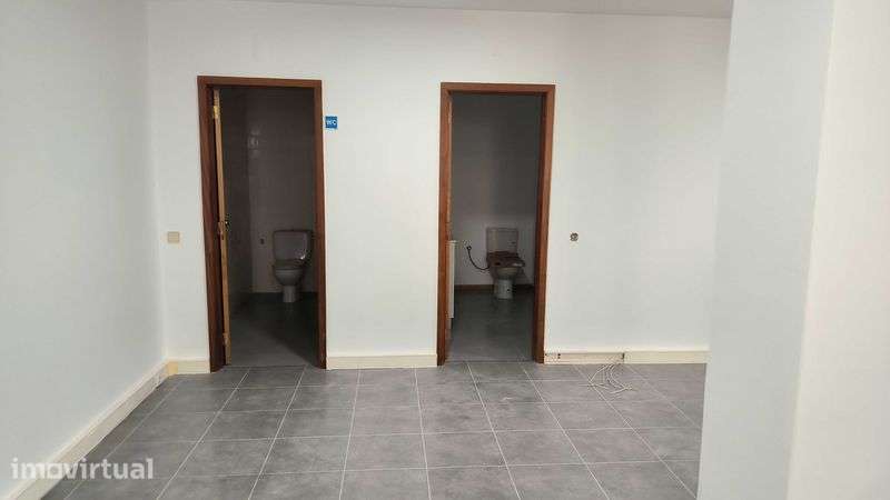 escritório 127m2 / 2 wc´s junto Segurança Social - Grande imagem: 5/7