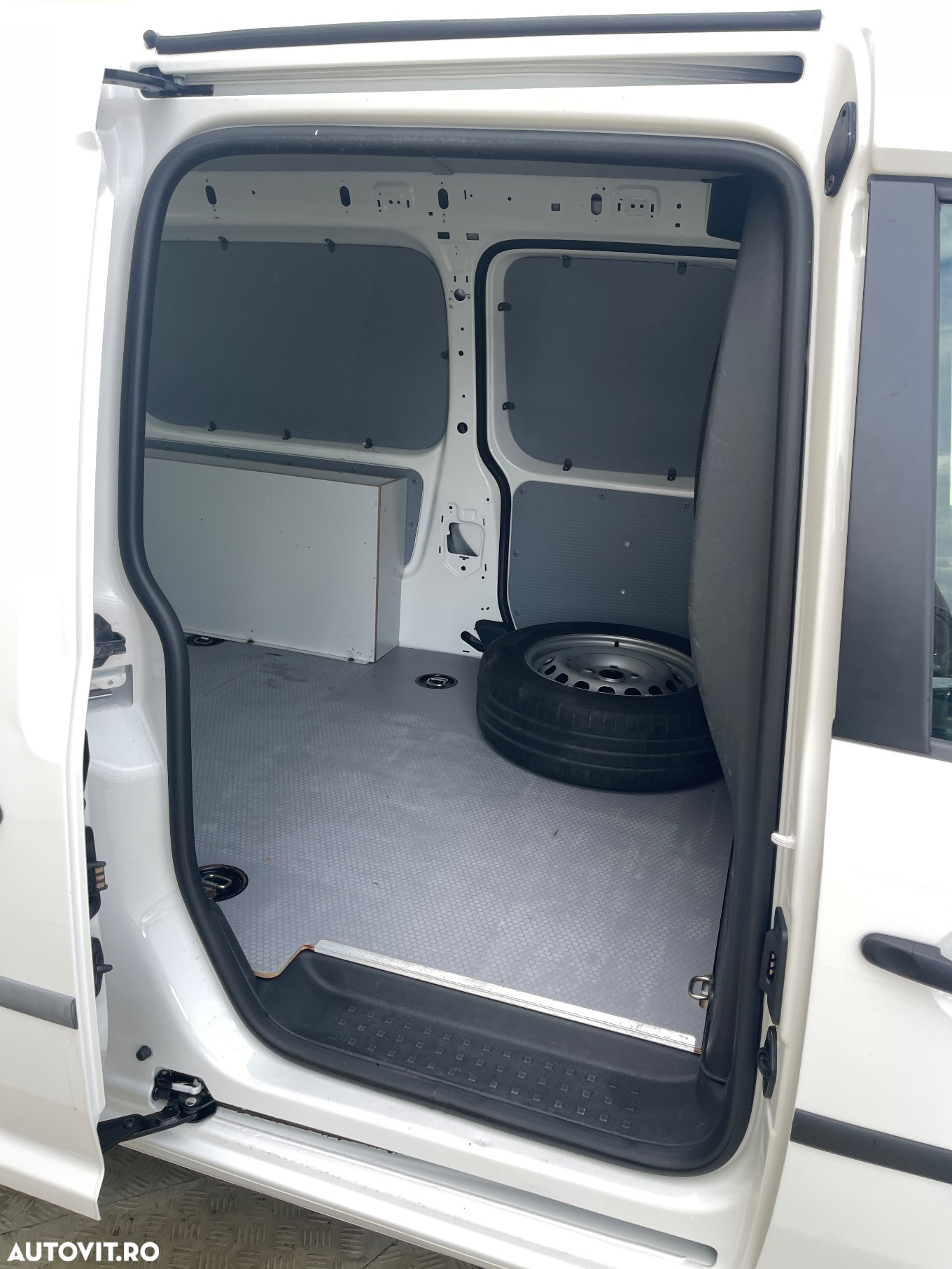 Volkswagen Caddy Maxi 2.0TDI  DSG  2CULISANTE - 24