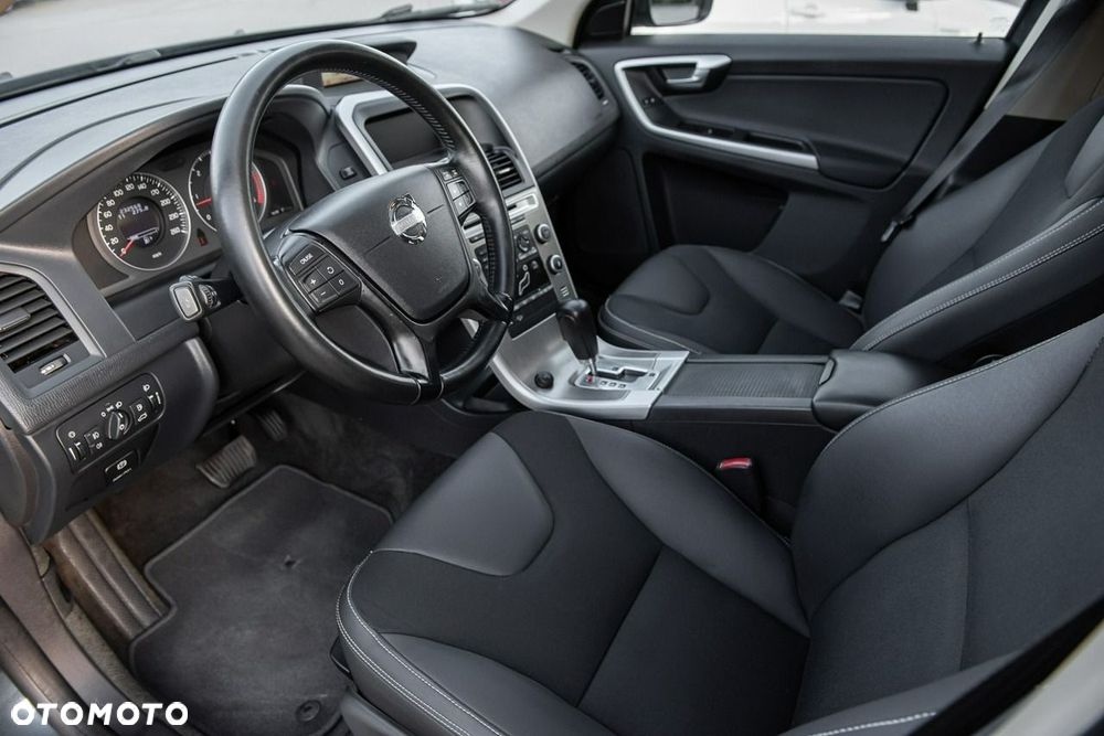 Volvo XC 60 2.4D AWD Summum - 6