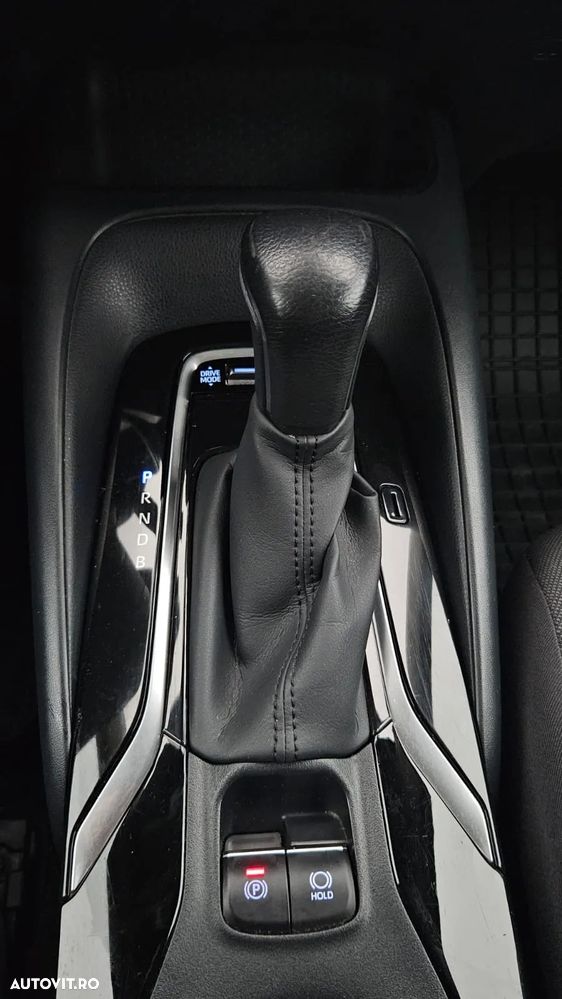 Toyota Corolla 1.8 Hybrid Comfort - 11