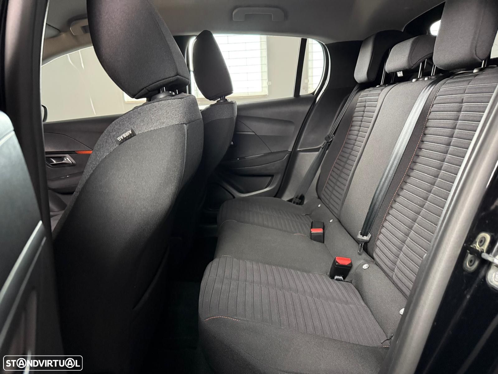 Peugeot 208 1.2 PureTech Active Pack - 16