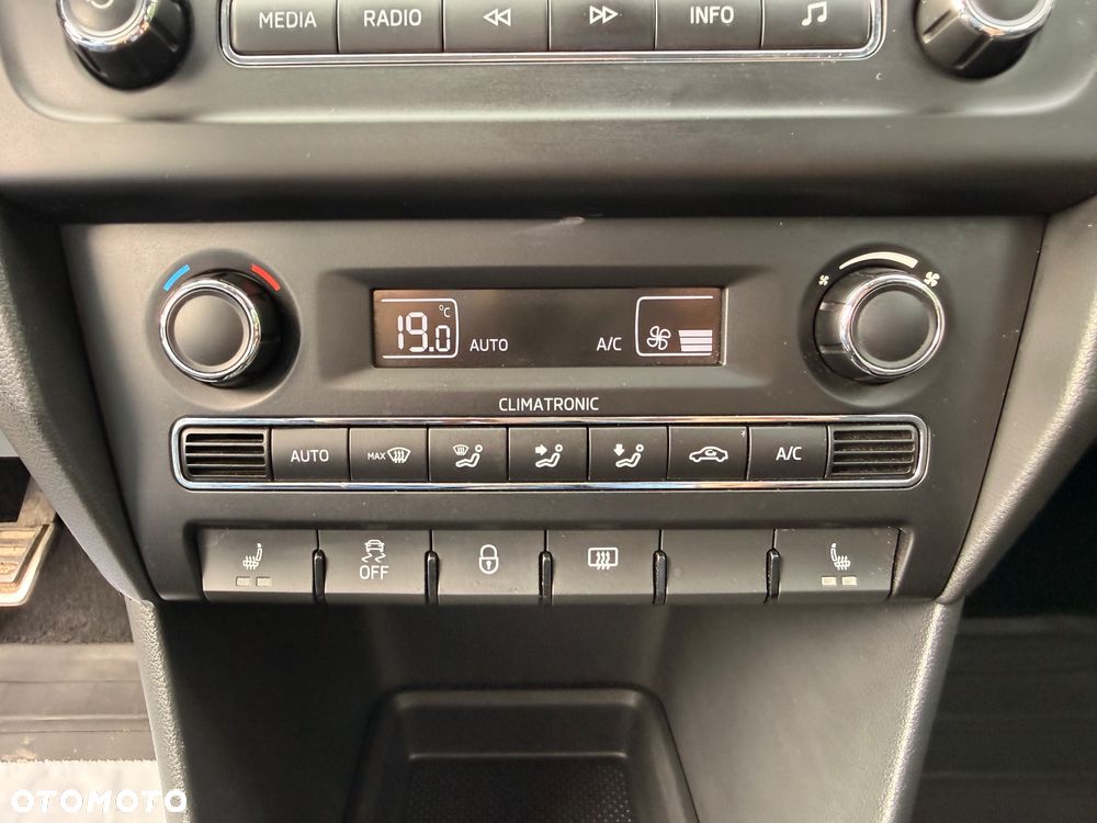 Skoda RAPID 1.2 TSI Elegance - 18