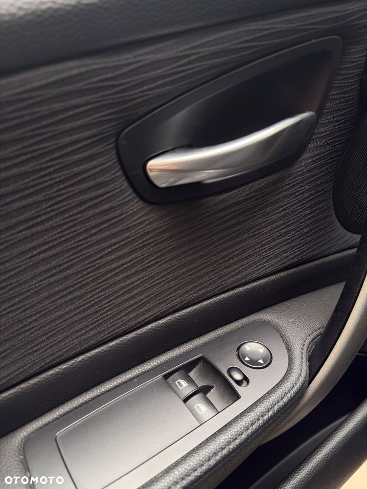 BMW Seria 1 116d - 20