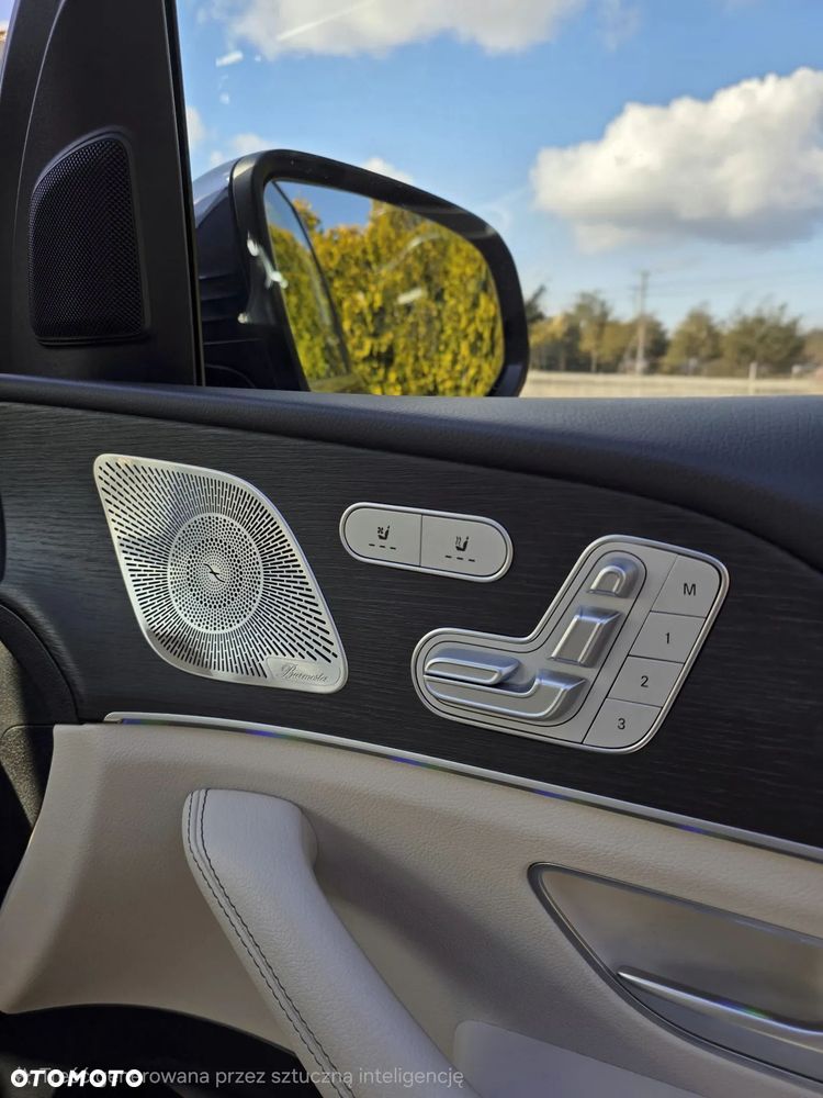 Mercedes-Benz GLS - 14