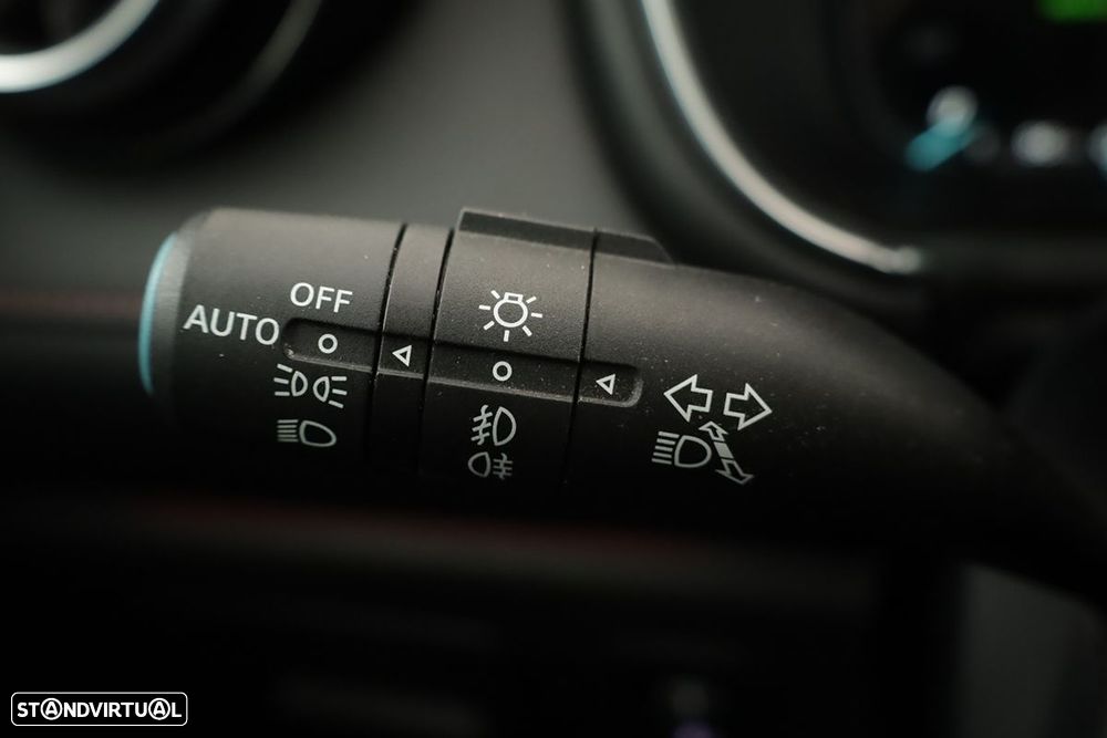 MG EHS 1.5 T-GDI Plug-in Hybrid Luxury - 17