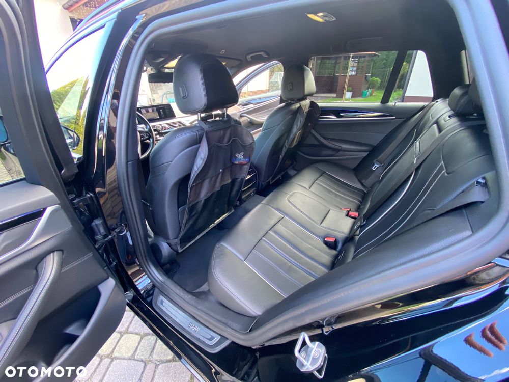 BMW Seria 5 520d Sport Line - 25