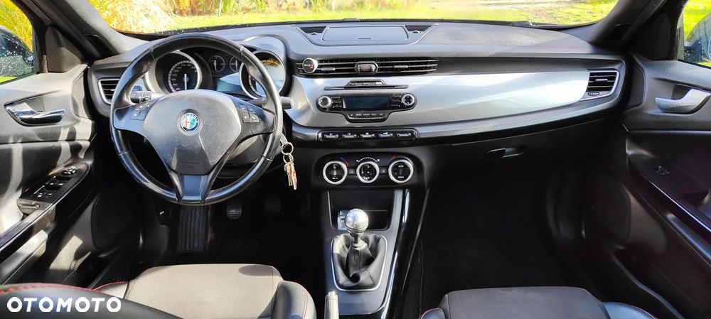 Alfa Romeo Giulietta - 10