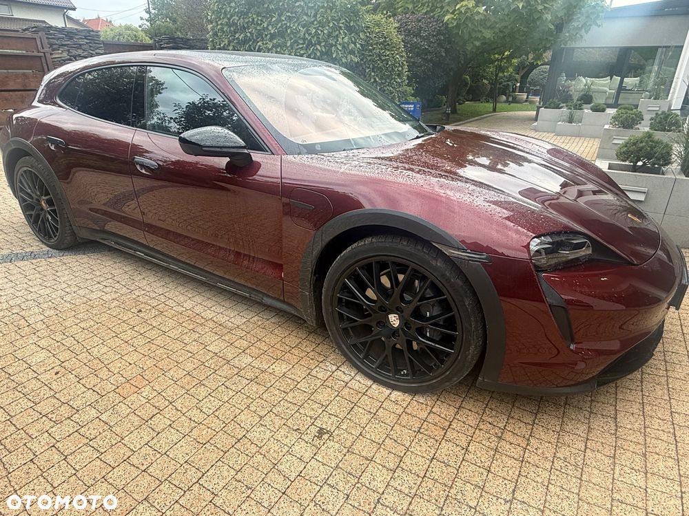 Porsche Taycan GTS Sport - 6