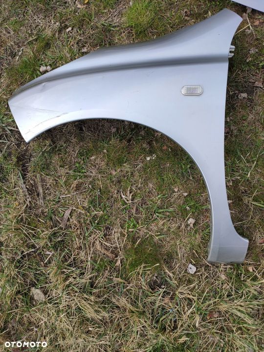 ZDERZAK PRZÓD PRZEDNI NISSAN MICRA K12 62090AX600 BIAŁY CZERWONY SREBRNY - 9