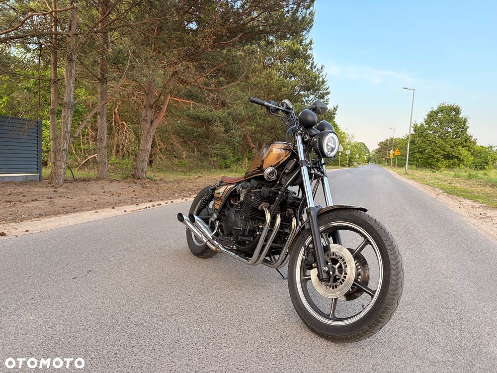 Yamaha XJ - 6