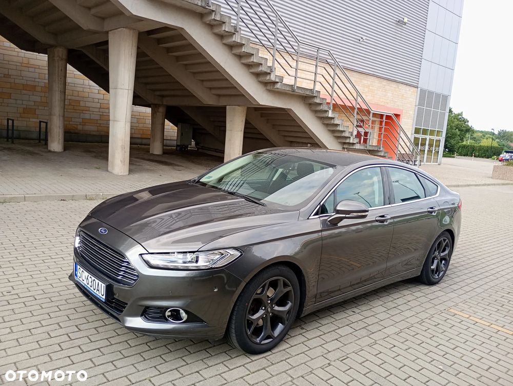 Ford Mondeo 2.0 EcoBoost Titanium - 1